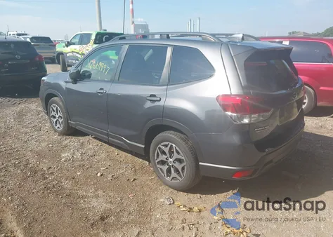 2020 Subaru Forester Premium z USA, uszkodzony, nr VIN JF2SKAJC8LH425975